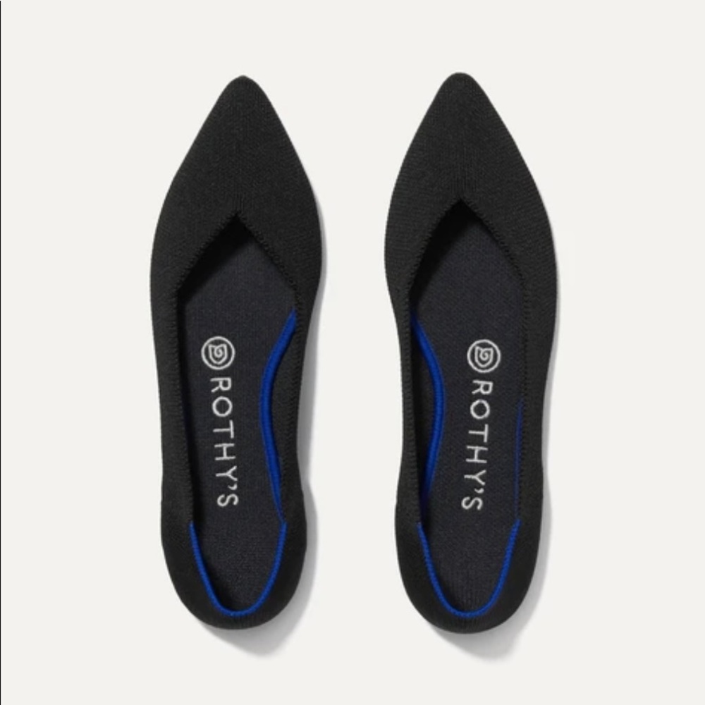 Rothy’s black pointe